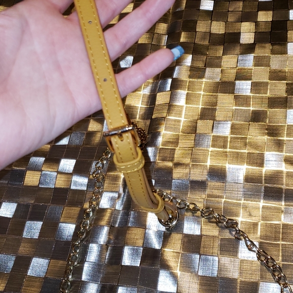 Urban Expressions Crossbody - Picture 6 of 6